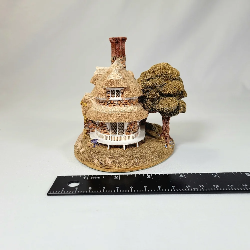 Lilliput Lane 